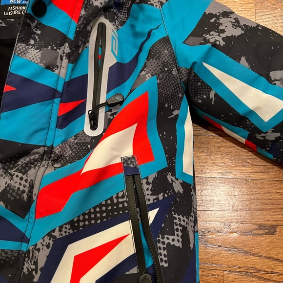 Ski Jacket Fits Age 6-8 - Picture 3 of 5